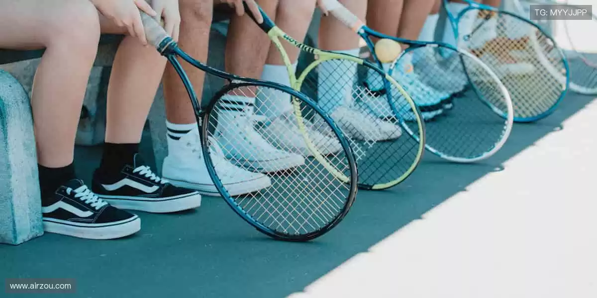 赛场之外，我们与你同在 —— 实时解说，深度分析！🎙️📊